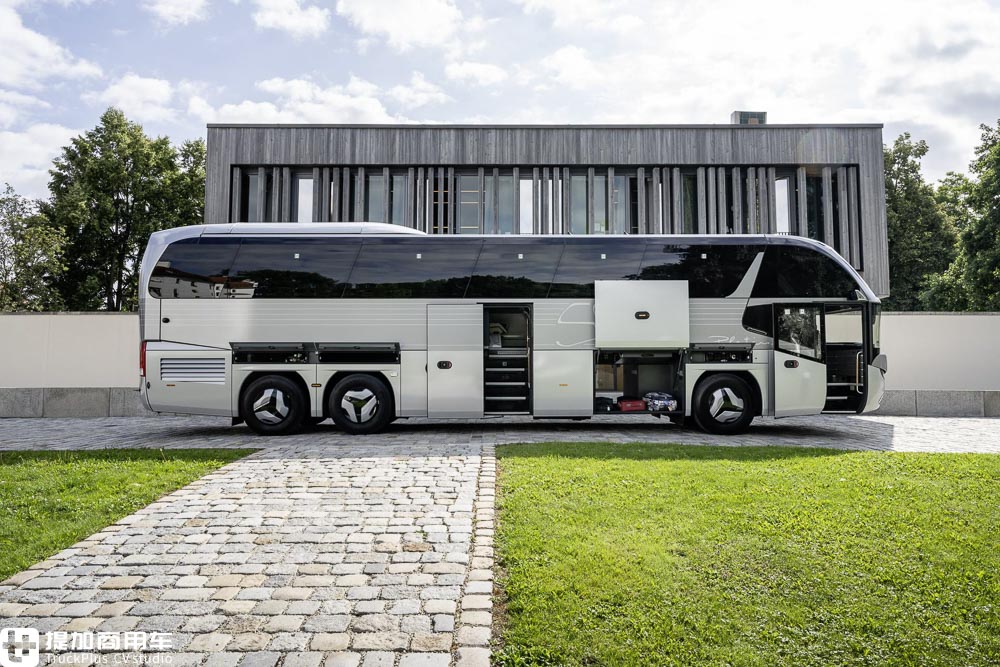 为新时代的豪华大巴树立典范,再带您近距离体验尼奥普兰Cityliner铂金纪念版 - 第10张 - 提加商用车网 为新时代的豪华大巴树立典范,再带您近距离体验尼奥普兰Cityliner铂金纪念版 - 第10张