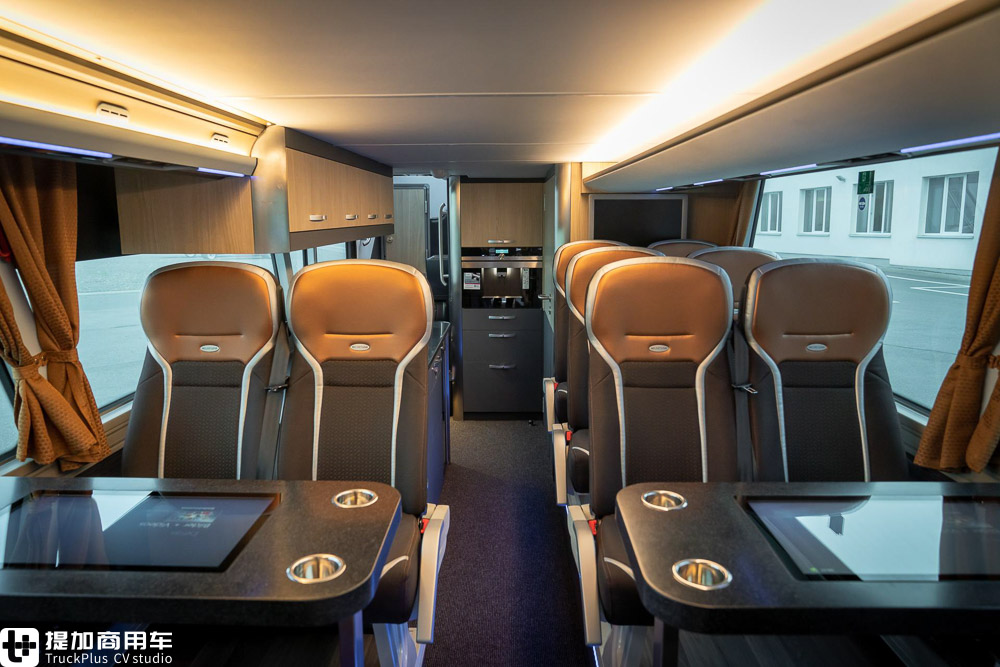 为新时代的豪华大巴树立典范,再带您近距离体验尼奥普兰Cityliner铂金纪念版 - 第25张 - 提加商用车网 为新时代的豪华大巴树立典范,再带您近距离体验尼奥普兰Cityliner铂金纪念版 - 第25张