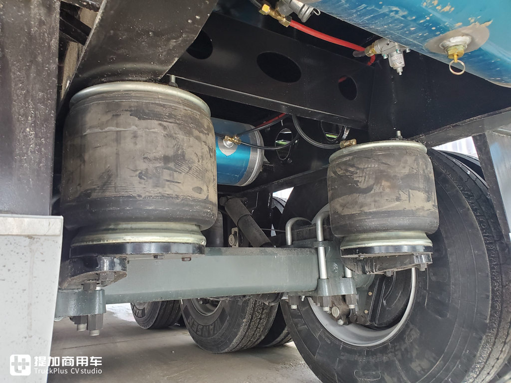 大卡车拉小卡车的子母挂车,专为煤炭运输打造,听说如今正在走红 - 第7张 - 提加商用车网 大卡车拉小卡车的子母挂车,专为煤炭运输打造,听说如今正在走红 - 第7张