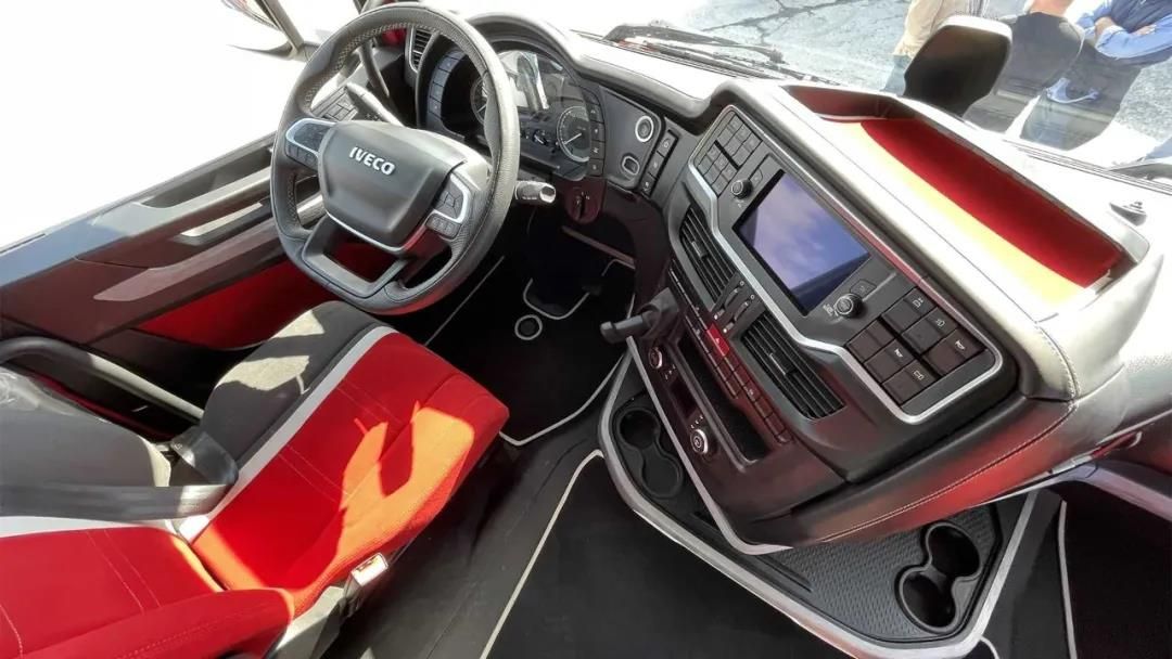 依维柯ETRC期间推出S-Way特别版 致敬TurboStar传奇 - 第4张 - 提加商用车网 依维柯ETRC期间推出S-Way特别版 致敬TurboStar传奇 - 第4张