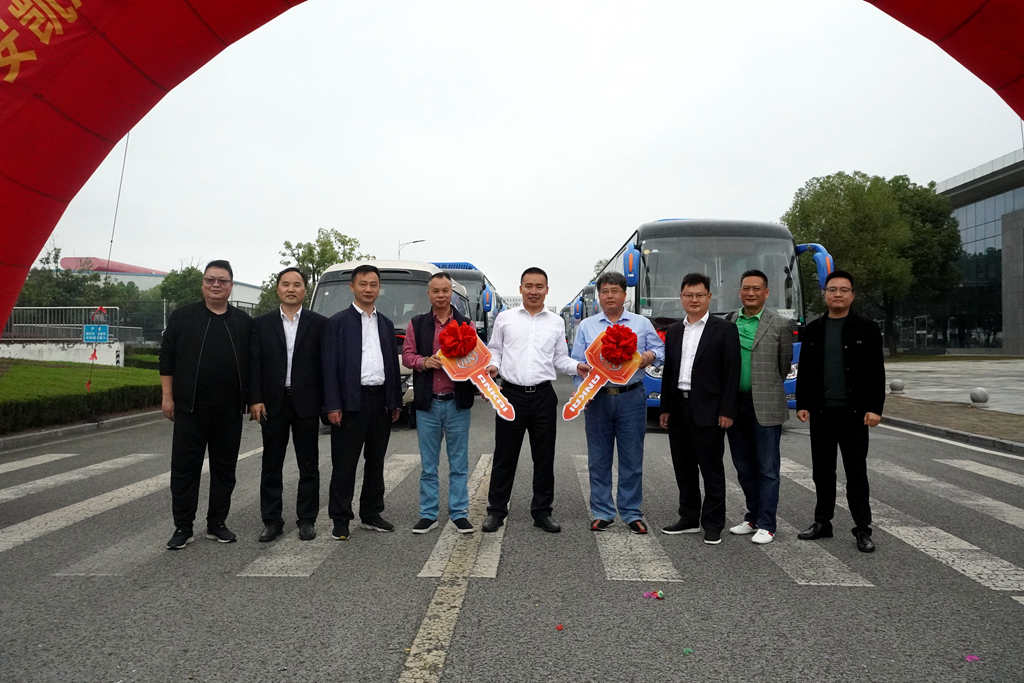 助力高品质出行,安凯客车迎来广西“组团”发车 - 第2张 - 提加商用车网 助力高品质出行,安凯客车迎来广西“组团”发车 - 第2张