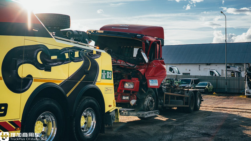造型与涂装“帅”两次,还是电子后视镜,这辆奔驰Arocs清障车太“酷”了 - 第16张 - 提加商用车网 造型与涂装“帅”两次,还是电子后视镜,这辆奔驰Arocs清障车太“酷”了 - 第16张