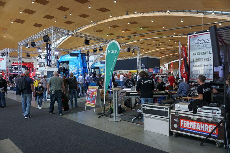 欧洲商用车大展之一,带您逛NUFAM2021,我们先看看室外各种亮点展车 - 第2张 - 提加商用车网 欧洲商用车大展之一,带您逛NUFAM2021,我们先看看室外各种亮点展车 - 第2张