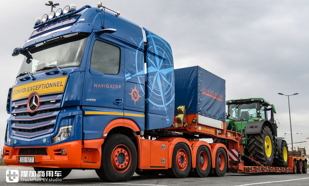 涂装配置都非常独特,带您看一辆新一代奔驰Actros SLT大件牵引车 - 第20张 - 提加商用车网 涂装配置都非常独特,带您看一辆新一代奔驰Actros SLT大件牵引车 - 第20张