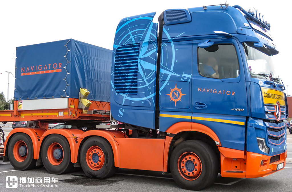 涂装配置都非常独特,带您看一辆新一代奔驰Actros SLT大件牵引车 - 第8张 - 提加商用车网 涂装配置都非常独特,带您看一辆新一代奔驰Actros SLT大件牵引车 - 第8张