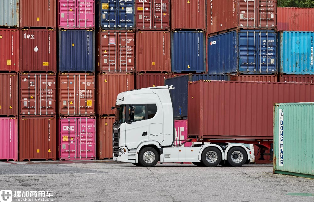 沃尔沃、奔驰、斯堪尼亚以及MAN在国内销售的最新车型 - 第1张 - 提加商用车网 沃尔沃、奔驰、斯堪尼亚以及MAN在国内销售的最新车型 - 第1张