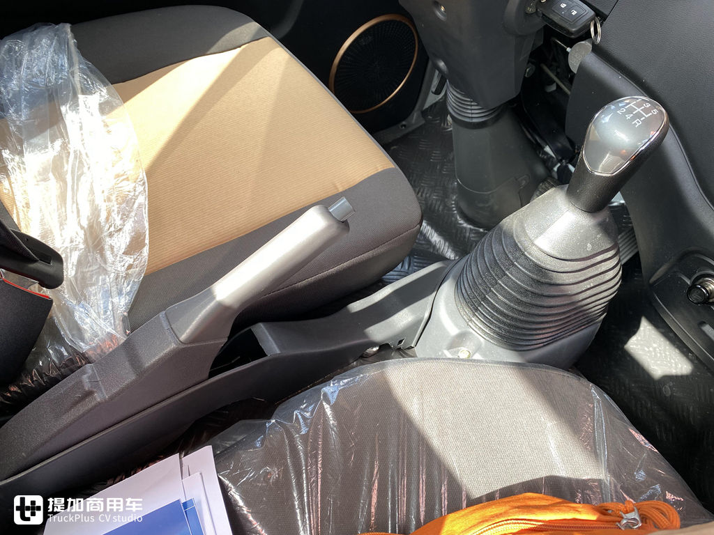 对其他小卡竞品简直是降维打击,江淮康铃J3创富之星国六新品实力真强 - 第5张 - 提加商用车网 对其他小卡竞品简直是降维打击,江淮康铃J3创富之星国六新品实力真强 - 第5张