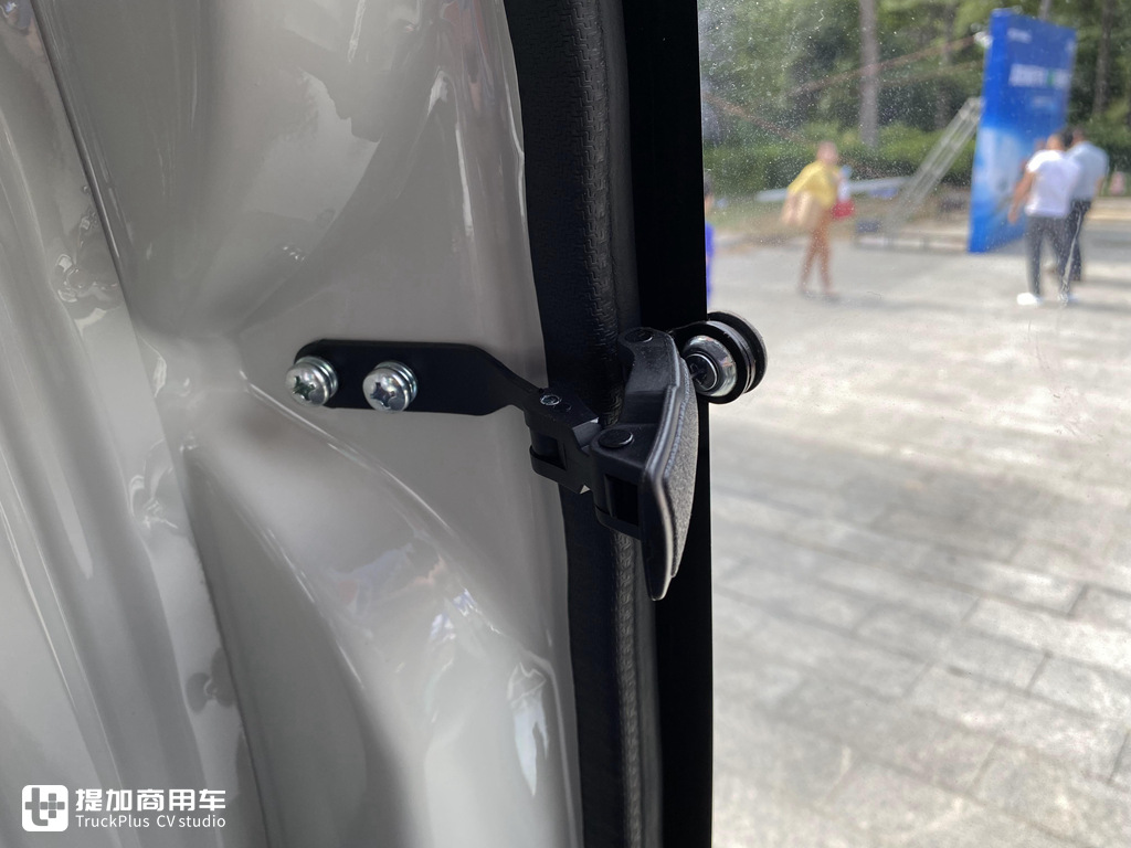 对其他小卡竞品简直是降维打击,江淮康铃J3创富之星国六新品实力真强 - 第8张 - 提加商用车网 对其他小卡竞品简直是降维打击,江淮康铃J3创富之星国六新品实力真强 - 第8张