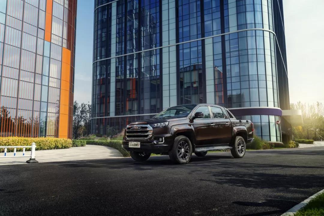 新皮卡潮玩法,2022款域虎7闪亮出街 - 第1张 - 提加商用车网 新皮卡潮玩法,2022款域虎7闪亮出街 - 第1张