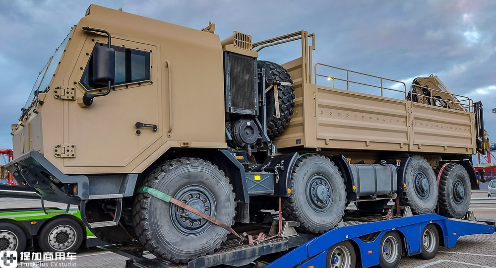 8X8驱动,随车吊集成在货箱尾部,这台太脱拉T815军卡太有看点了 - 第7张 - 提加商用车网 8X8驱动,随车吊集成在货箱尾部,这台太脱拉T815军卡太有看点了 - 第7张