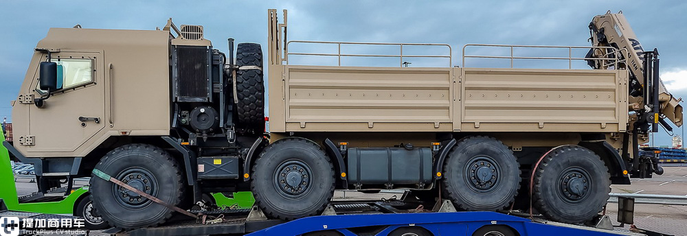 8X8驱动,随车吊集成在货箱尾部,这台太脱拉T815军卡太有看点了 - 第9张 - 提加商用车网 8X8驱动,随车吊集成在货箱尾部,这台太脱拉T815军卡太有看点了 - 第9张