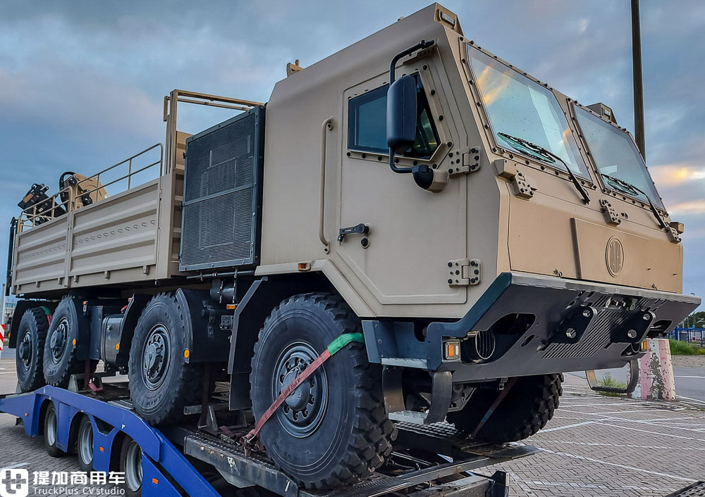 8X8驱动,随车吊集成在货箱尾部,这台太脱拉T815军卡太有看点了 - 第15张 - 提加商用车网 8X8驱动,随车吊集成在货箱尾部,这台太脱拉T815军卡太有看点了 - 第15张