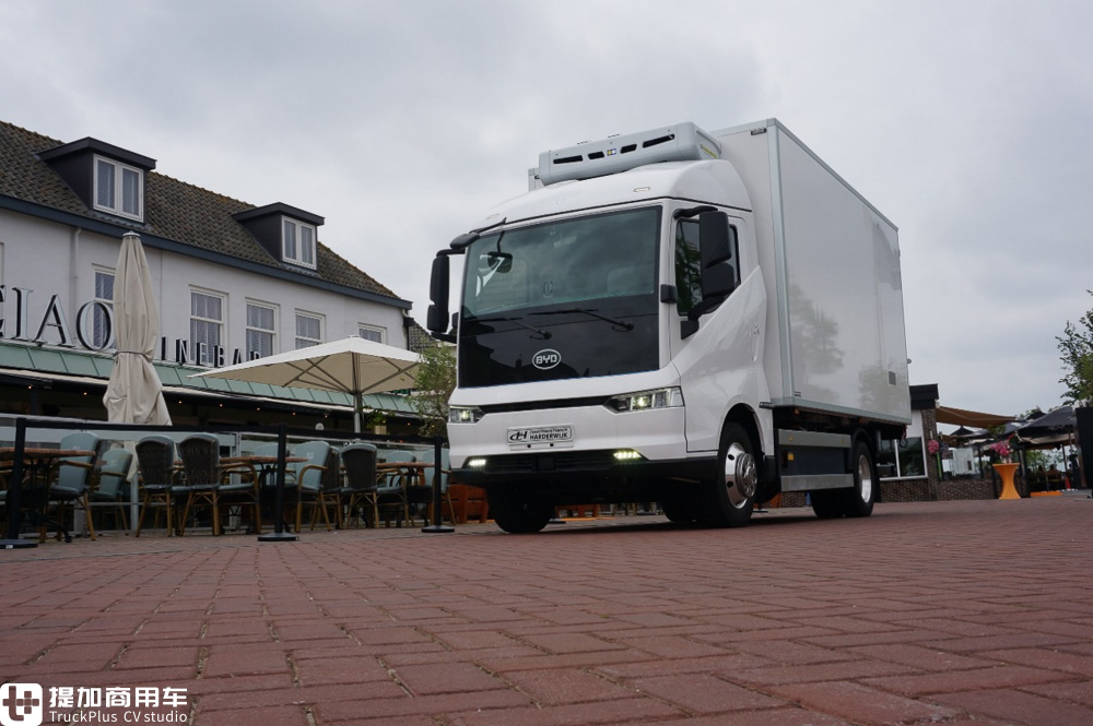 驾乘体验好续航能力让人满意,比亚迪ETM 6电动轻卡,在欧洲媒体评测中大获赞誉 - 第1张 - 提加商用车网 驾乘体验好续航能力让人满意,比亚迪ETM 6电动轻卡,在欧洲媒体评测中大获赞誉 - 第1张