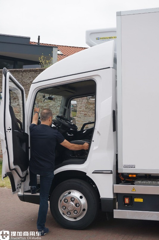 驾乘体验好续航能力让人满意,比亚迪ETM 6电动轻卡,在欧洲媒体评测中大获赞誉 - 第12张 - 提加商用车网 驾乘体验好续航能力让人满意,比亚迪ETM 6电动轻卡,在欧洲媒体评测中大获赞誉 - 第12张