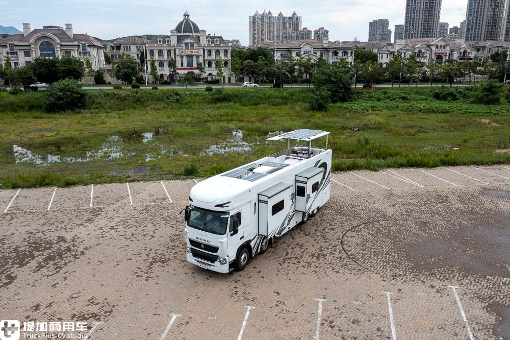 豪沃T7H底盘打造的A型房车实拍,售价600万上下,啥配置卖这么贵? - 第6张 - 提加商用车网 豪沃T7H底盘打造的A型房车实拍,售价600万上下,啥配置卖这么贵? - 第6张