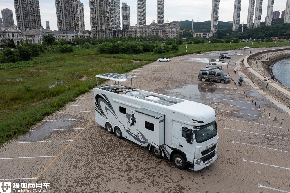豪沃T7H底盘打造的A型房车实拍,售价600万上下,啥配置卖这么贵? - 第8张 - 提加商用车网 豪沃T7H底盘打造的A型房车实拍,售价600万上下,啥配置卖这么贵? - 第8张