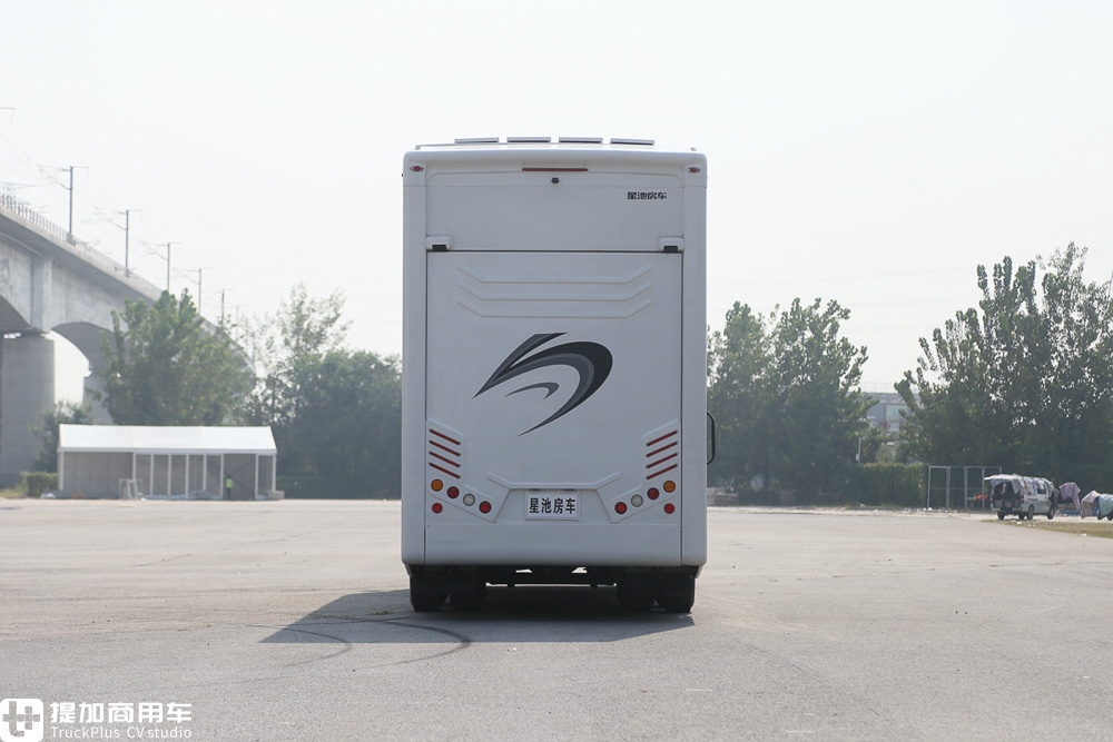 豪沃T7H底盘打造的A型房车实拍,售价600万上下,啥配置卖这么贵? - 第9张 - 提加商用车网 豪沃T7H底盘打造的A型房车实拍,售价600万上下,啥配置卖这么贵? - 第9张