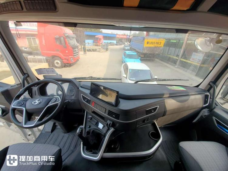 绿通选车不迷茫,时尚、高效还省油,红岩杰狮H6旗舰载货车实拍 - 第13张 - 提加商用车网 绿通选车不迷茫,时尚、高效还省油,红岩杰狮H6旗舰载货车实拍 - 第13张