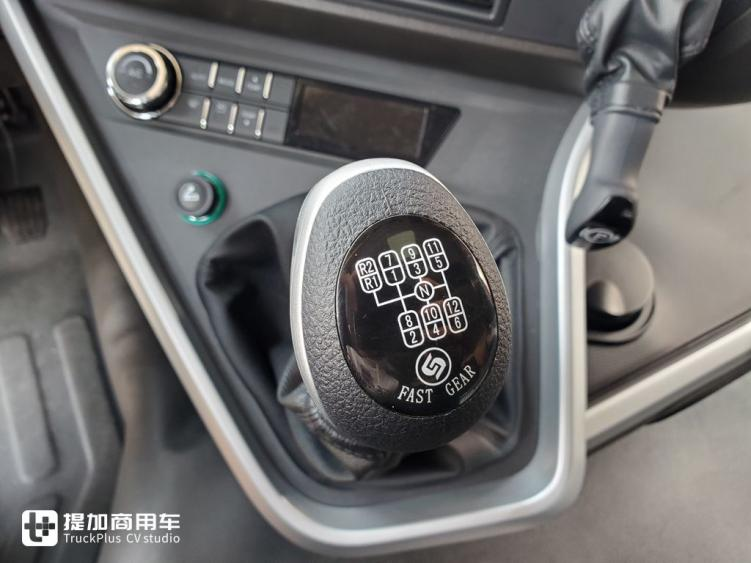 绿通选车不迷茫,时尚、高效还省油,红岩杰狮H6旗舰载货车实拍 - 第23张 - 提加商用车网 绿通选车不迷茫,时尚、高效还省油,红岩杰狮H6旗舰载货车实拍 - 第23张