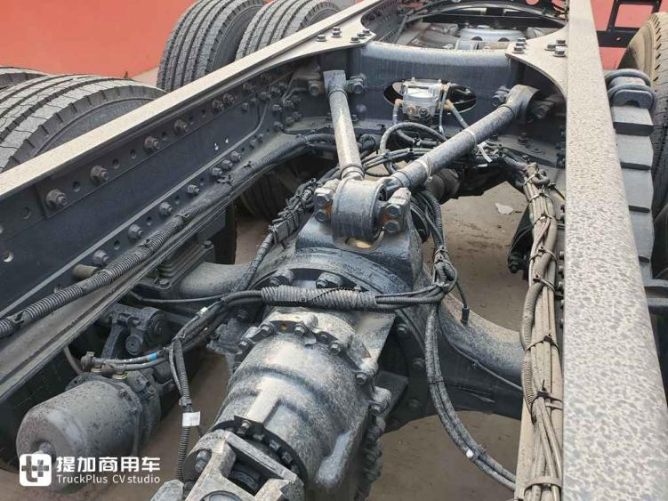 绿通选车不迷茫,时尚、高效还省油,红岩杰狮H6旗舰载货车实拍 - 第25张 - 提加商用车网 绿通选车不迷茫,时尚、高效还省油,红岩杰狮H6旗舰载货车实拍 - 第25张