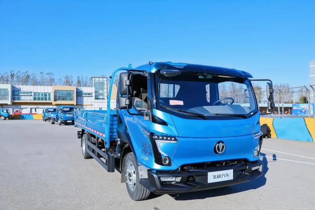 围观“OMG式”飞碟汽车测评,太上头了! - 第4张 - 提加商用车网 围观“OMG式”飞碟汽车测评,太上头了! - 第4张