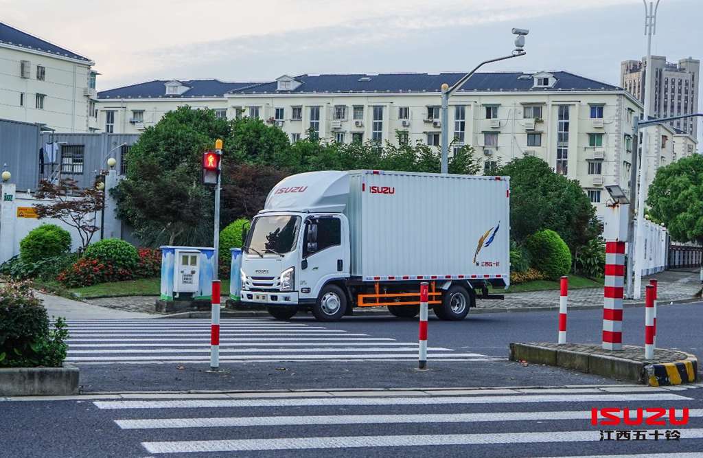 轻卡界的优等生 江西五十铃翼放轻卡凭什么如此优秀 - 第2张 - 提加商用车网 轻卡界的优等生 江西五十铃翼放轻卡凭什么如此优秀 - 第2张
