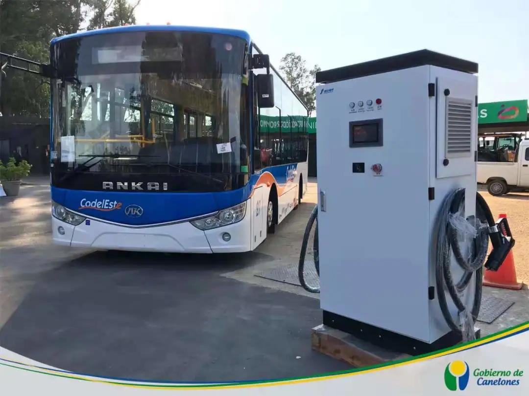 乌拉圭用户为何对安凯赞不绝口?美女驾驶员这么说! - 第1张 - 提加商用车网 乌拉圭用户为何对安凯赞不绝口?美女驾驶员这么说! - 第1张