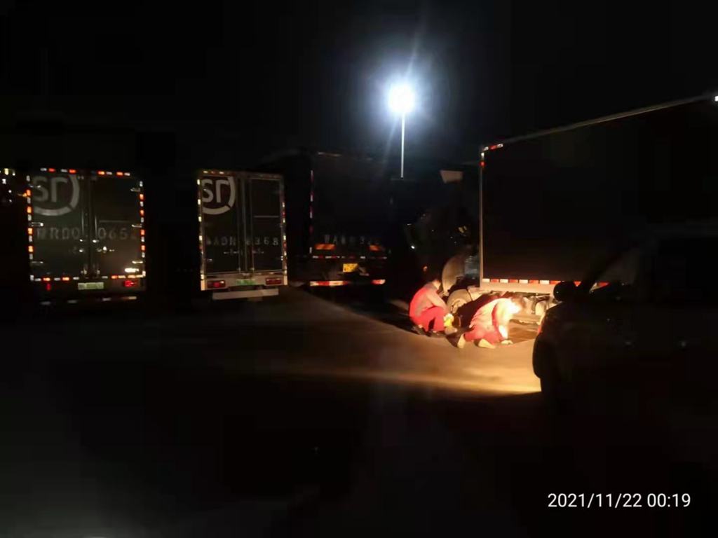 连夜保养 江淮轻卡河南正裕服务站为顺丰提供贴心保障 - 第4张 - 提加商用车网 连夜保养 江淮轻卡河南正裕服务站为顺丰提供贴心保障 - 第4张