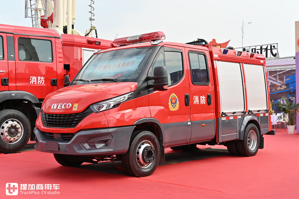 进口依维柯Daily底盘打造,这款小型主战消防车,配置亮点真多 - 第2张 - 提加商用车网 进口依维柯Daily底盘打造,这款小型主战消防车,配置亮点真多 - 第2张