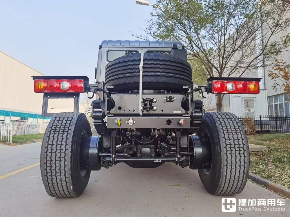550马力4X4全驱,C本就能开,带您看一款德龙X3000越野房车底盘 - 第5张 - 提加商用车网 550马力4X4全驱,C本就能开,带您看一款德龙X3000越野房车底盘 - 第5张