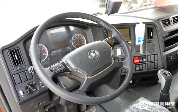 550马力4X4全驱,C本就能开,带您看一款德龙X3000越野房车底盘 - 第8张 - 提加商用车网 550马力4X4全驱,C本就能开,带您看一款德龙X3000越野房车底盘 - 第8张