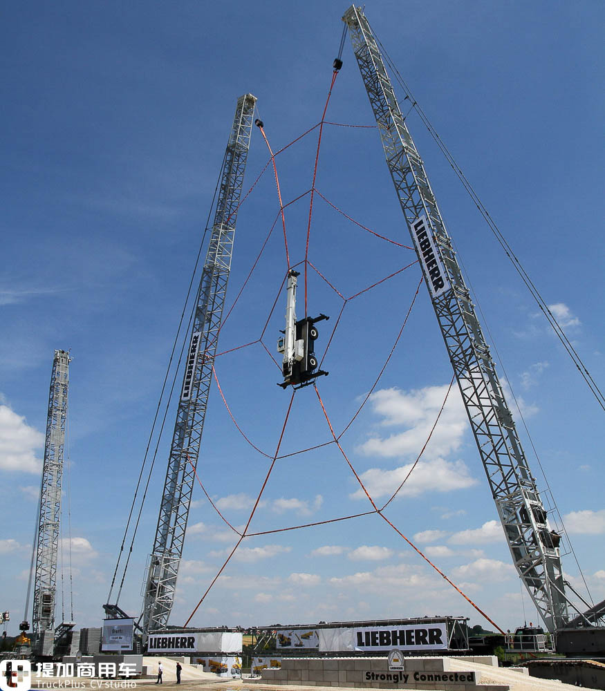 利勃海尔全新八轴机皇,LTM1650-8.1全地面起重机,您知道它有多强吗? - 第1张 - 提加商用车网 利勃海尔全新八轴机皇,LTM1650-8.1全地面起重机,您知道它有多强吗? - 第1张