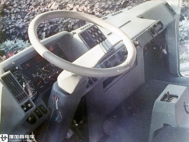 卡车工业的沧海遗珠,上世纪80年代末苏联研发的这款卡车,太超越时代了 - 第10张 - 提加商用车网 卡车工业的沧海遗珠,上世纪80年代末苏联研发的这款卡车,太超越时代了 - 第10张