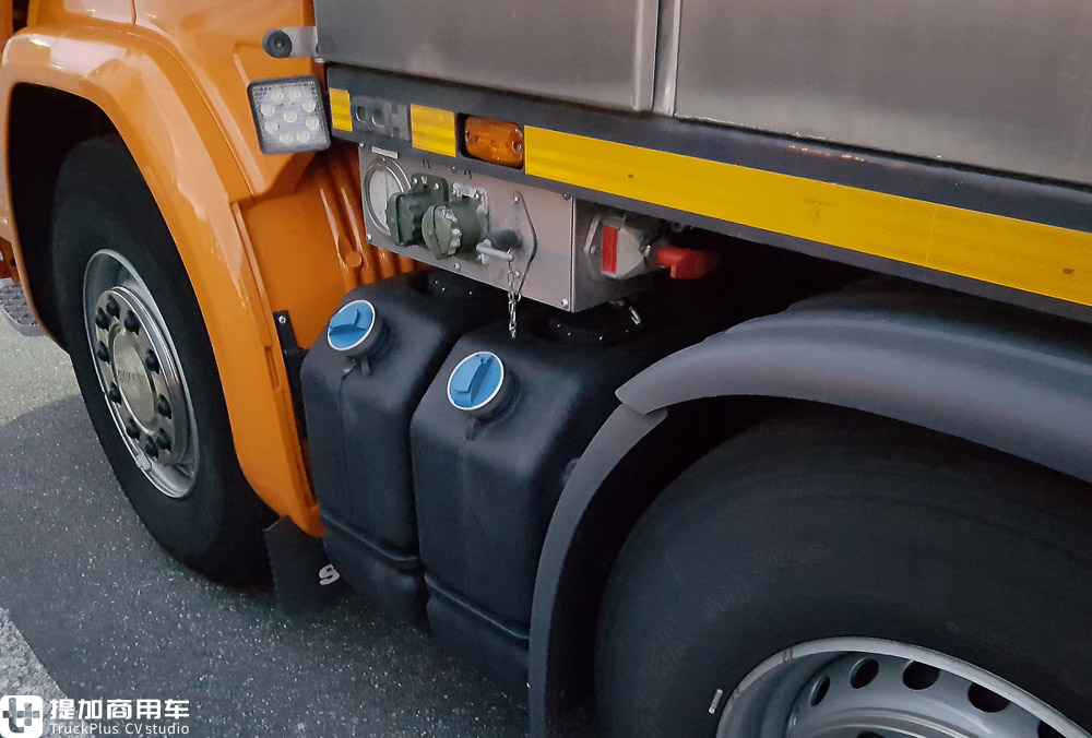 车头和挂车都十分独特 带你看V.D.VLIST公司的斯堪尼亚R490五轴大件车 - 第11张 - 提加商用车网 车头和挂车都十分独特 带你看V.D.VLIST公司的斯堪尼亚R490五轴大件车 - 第11张