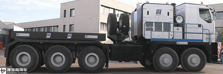 10X10驱动最大牵引600吨,工作十余年性能依然坚挺,再带您看一辆尼古拉斯Tractomas牵引车 - 第14张 - 提加商用车网 10X10驱动最大牵引600吨,工作十余年性能依然坚挺,再带您看一辆尼古拉斯Tractomas牵引车 - 第14张