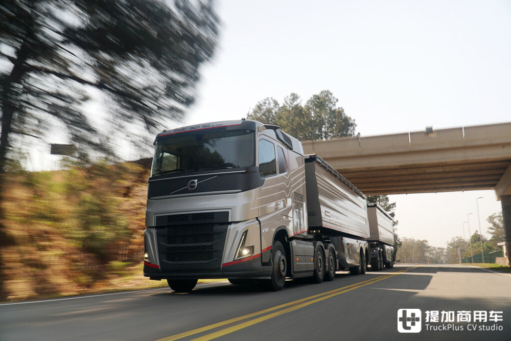 高效科技,带您看沃尔沃在巴西推出的第一台概念卡车——Efficiency Concept Truck - 第2张 - 提加商用车网 高效科技,带您看沃尔沃在巴西推出的第一台概念卡车——Efficiency Concept Truck - 第2张