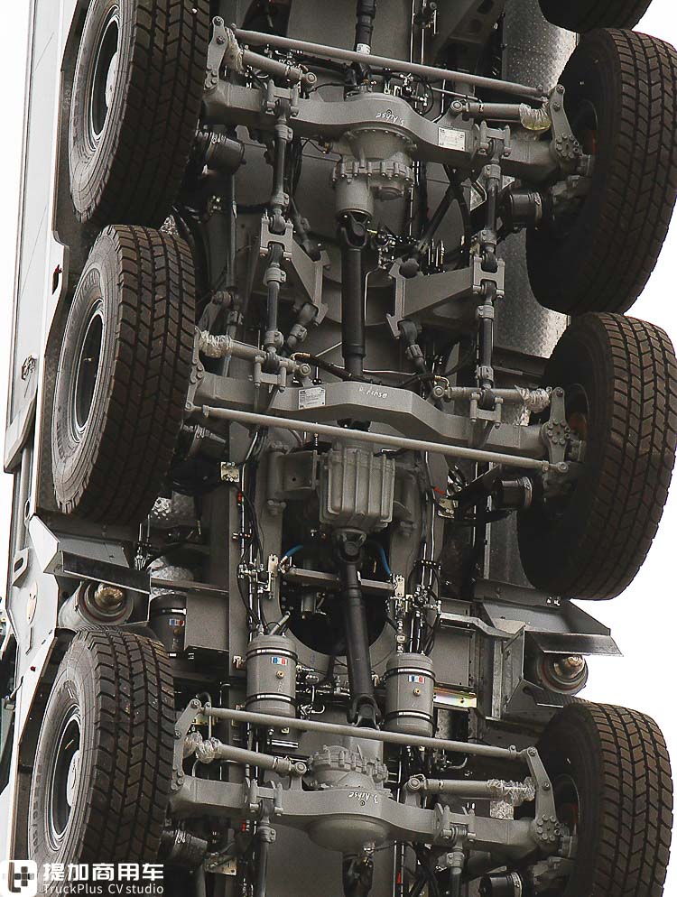 利勃海尔全新八轴机皇,LTM1650-8.1全地面起重机,您知道它有多强吗? - 第20张 - 提加商用车网 利勃海尔全新八轴机皇,LTM1650-8.1全地面起重机,您知道它有多强吗? - 第20张