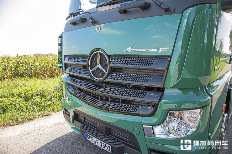 即将国产的奔驰卡车可能就有它?Actros F到底有多“经济”,实拍带您好好看看 - 第21张 - 提加商用车网 即将国产的奔驰卡车可能就有它?Actros F到底有多“经济”,实拍带您好好看看 - 第21张