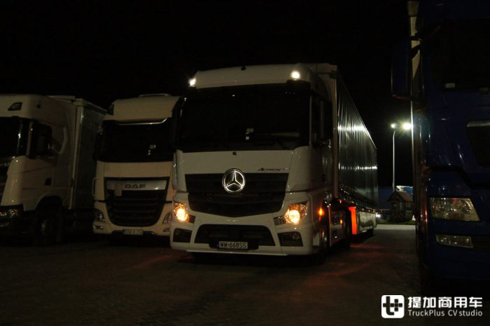 即将国产的奔驰卡车可能就有它?Actros F到底有多“经济”,实拍带您好好看看 - 第22张 - 提加商用车网 即将国产的奔驰卡车可能就有它?Actros F到底有多“经济”,实拍带您好好看看 - 第22张