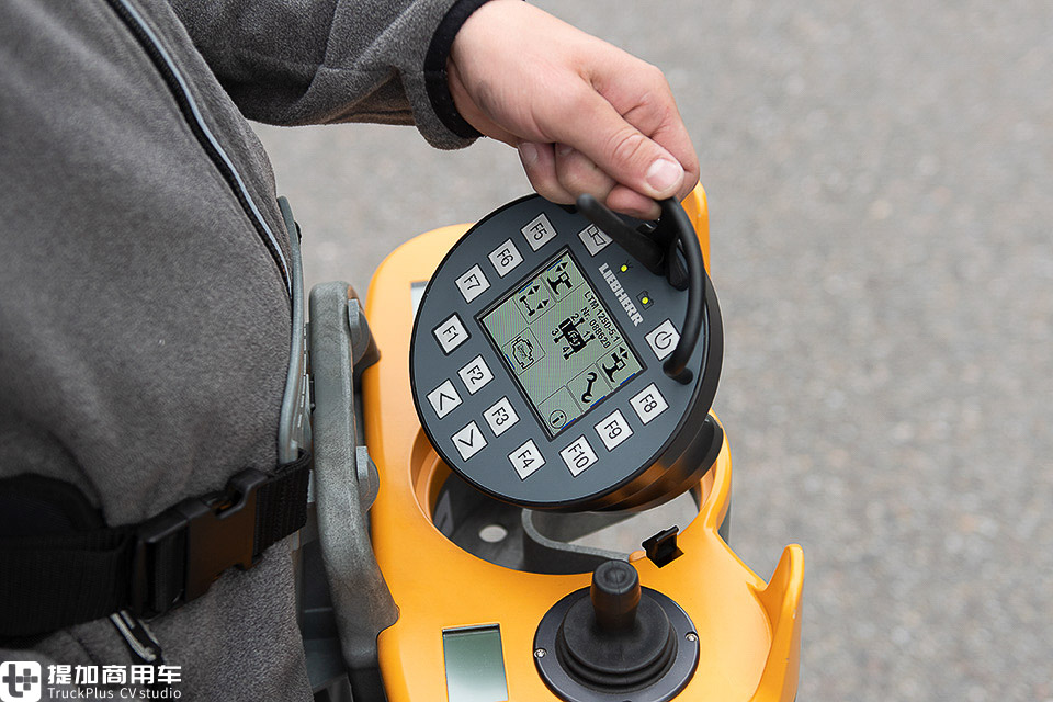 利勃海尔全新八轴机皇,LTM1650-8.1全地面起重机,您知道它有多强吗? - 第24张 - 提加商用车网 利勃海尔全新八轴机皇,LTM1650-8.1全地面起重机,您知道它有多强吗? - 第24张