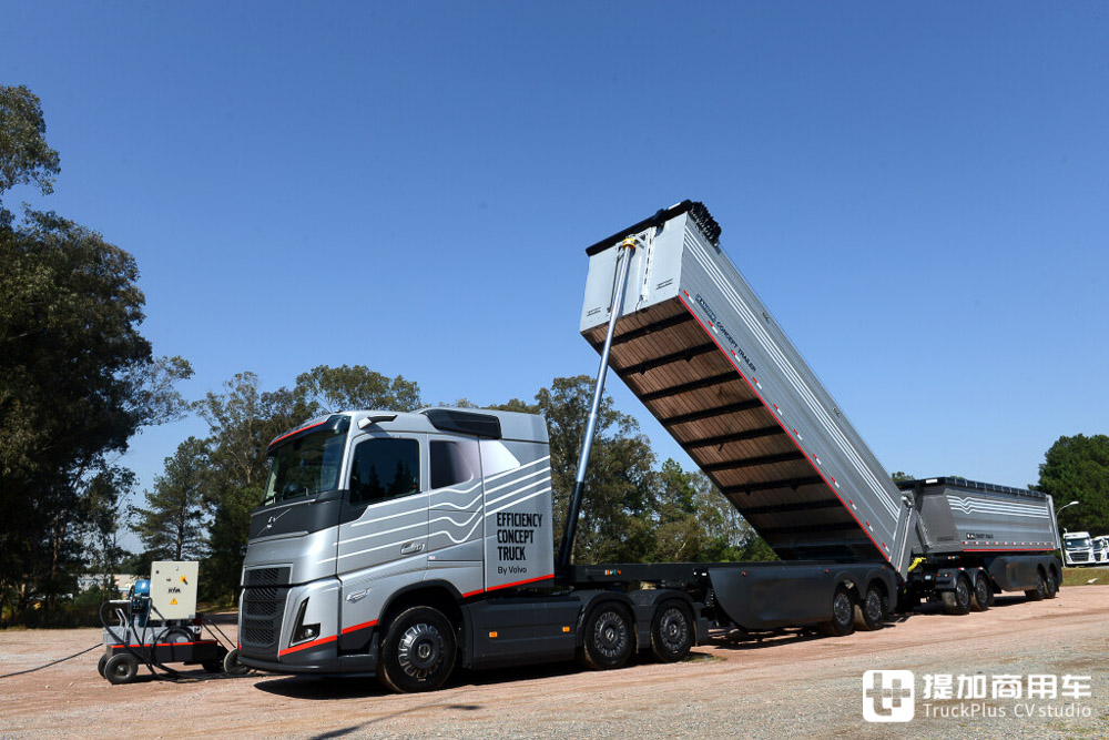 高效科技,带您看沃尔沃在巴西推出的第一台概念卡车——Efficiency Concept Truck - 第3张 - 提加商用车网 高效科技,带您看沃尔沃在巴西推出的第一台概念卡车——Efficiency Concept Truck - 第3张