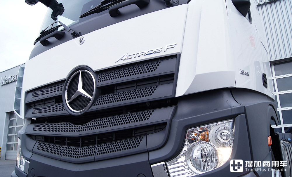 即将国产的奔驰卡车可能就有它?Actros F到底有多“经济”,实拍带您好好看看 - 第4张 - 提加商用车网 即将国产的奔驰卡车可能就有它?Actros F到底有多“经济”,实拍带您好好看看 - 第4张