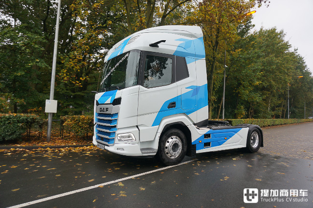 不用电池，只有氢内燃机，带您看看荷兰达夫怎么做氢燃料卡车 - 第5张