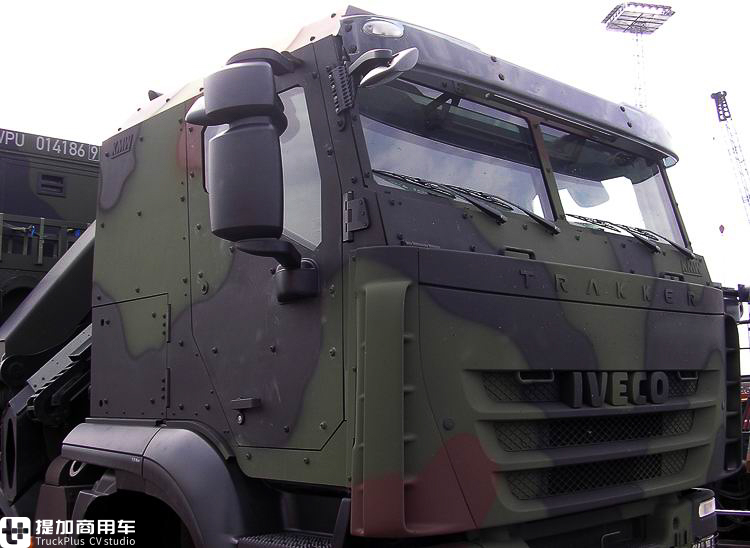 新年第一天让它为您带走所有霉运,德国国防军的依维柯Trakker 8x8去污染洗消车实拍 - 第5张 - 提加商用车网 新年第一天让它为您带走所有霉运,德国国防军的依维柯Trakker 8x8去污染洗消车实拍 - 第5张