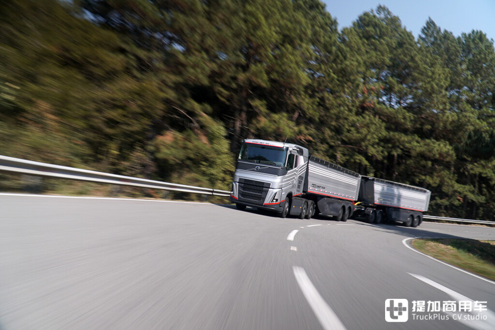 高效科技,带您看沃尔沃在巴西推出的第一台概念卡车——Efficiency Concept Truck - 第7张 - 提加商用车网 高效科技,带您看沃尔沃在巴西推出的第一台概念卡车——Efficiency Concept Truck - 第7张