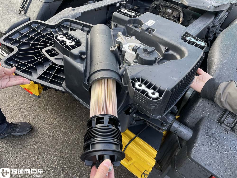 媒体评测斯堪尼亚新一代“super”车型,先带您看看它有哪些不一样的配置 - 第7张 - 提加商用车网 媒体评测斯堪尼亚新一代“super”车型,先带您看看它有哪些不一样的配置 - 第7张
