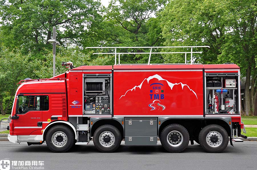 被削掉“下巴”曼恩TGS,意大利百安TGS 8x6隧道消防车实拍 - 第8张 - 提加商用车网 被削掉“下巴”曼恩TGS,意大利百安TGS 8x6隧道消防车实拍 - 第8张