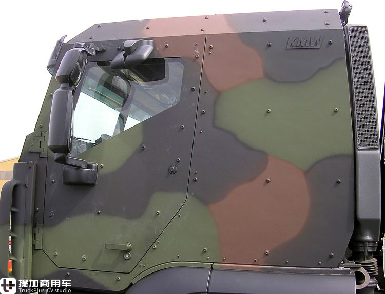 新年第一天让它为您带走所有霉运,德国国防军的依维柯Trakker 8x8去污染洗消车实拍 - 第8张 - 提加商用车网 新年第一天让它为您带走所有霉运,德国国防军的依维柯Trakker 8x8去污染洗消车实拍 - 第8张
