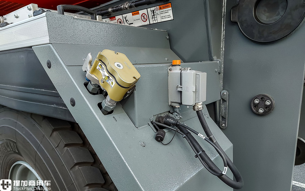 利勃海尔全新八轴机皇,LTM1650-8.1全地面起重机,您知道它有多强吗? - 第9张 - 提加商用车网 利勃海尔全新八轴机皇,LTM1650-8.1全地面起重机,您知道它有多强吗? - 第9张