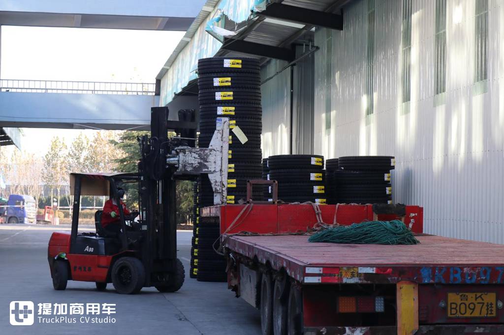 单程530公里日均近2圈,沃尔沃卡车助力威海天泉源物流甩挂业务蒸蒸日上 - 第1张 - 提加商用车网 单程530公里日均近2圈,沃尔沃卡车助力威海天泉源物流甩挂业务蒸蒸日上 - 第1张